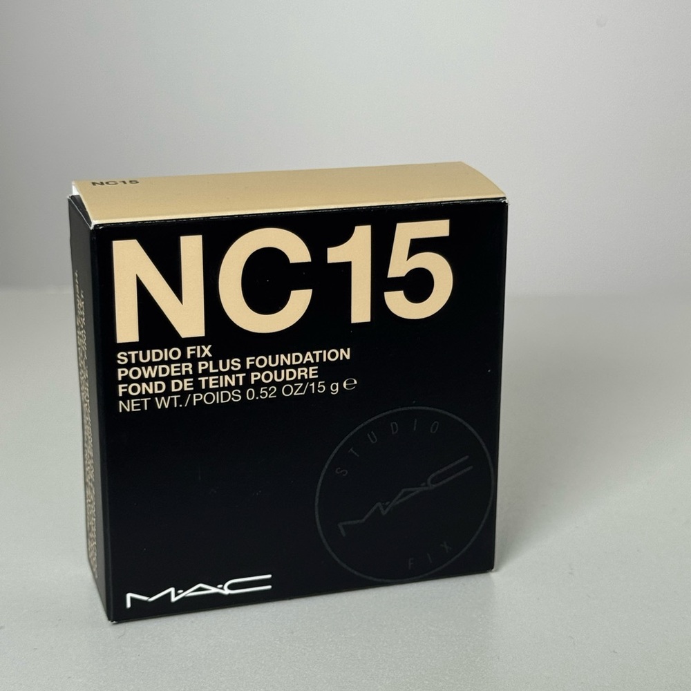 MAC Studio Fix Powder Plus Foundation NC15